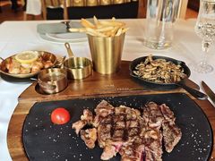 -火车头法国西餐厅