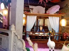-韵秋荷(宝山龙湖天街店)