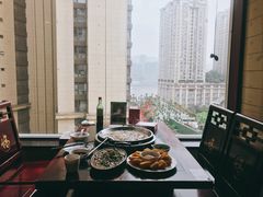 靠窗位-老来福·非遗酸汤兔(凯旋路店)