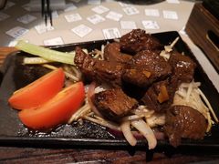 -穹六人间 people 6(岳阳路店)