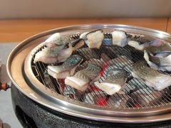 -围炉肉舍•炭烤活鳗•丹东海鲜烤肉(步行街店)