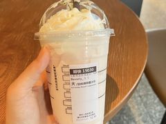 白桃绵绵星冰乐-星巴克臻选(天津河东万达店)