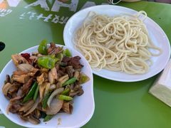 野蘑菇拌面-最心疆拌面·抓饭·烧烤