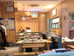 大堂-木屋烧烤(万德庄店)
