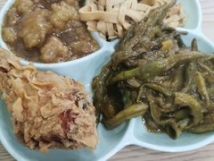 -晓宇盒饭(民安街店)