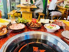 -赵美丽·重庆社区火锅·直营店(火车东站·中豪国际店)
