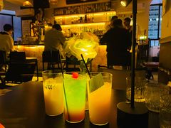 -Mx.cocktail bar