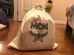 -MCM(比斯特上海购物村店)