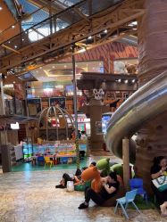 -卡通尼·Safari非洲探索乐园·生日会(金桥国际商业广场店)