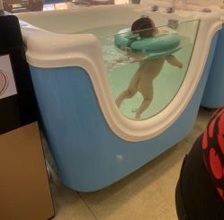 -鳄鱼泡泡游泳馆(新DNA购物中心店)