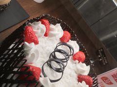 草莓冰激凌蛋糕-DQ·蛋糕·冰淇淋(酷加天虹店)