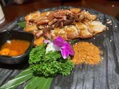 纳西烤山猪-觅山云南菜(泊富ICITY店)