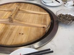 -鲁员外地锅鸡地锅鱼(古墩路店)