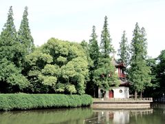 -汇龙潭