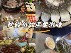 -围炉肉舍•炭烤活鳗•丹东海鲜烤肉(步行街店)
