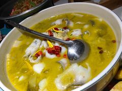 -荷塘秋月·本帮江浙菜(国权路店)