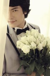 -易摄影婚纱摄影工作室
