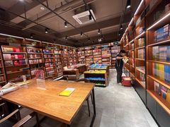 -新华书店(永安路店)