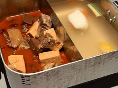 -左庭右院鲜牛肉火锅黑金店(陆家嘴中心店)