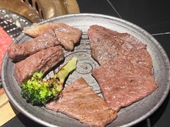 -山川小町·极番烧肉(新地假日广场店)