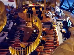 -上海滴水湖皇冠假日酒店