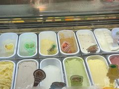 -MADO冰淇淋咖啡馆(淘金店)
