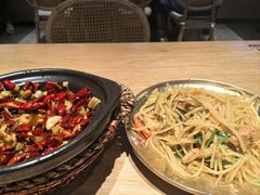 -川堂风·跷脚牛肉·乐山爆炒(宝山日月光店)