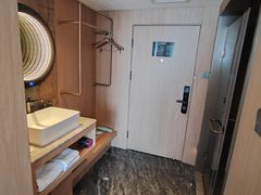 -爱舍海岸酒店(香港中路五四广场店)