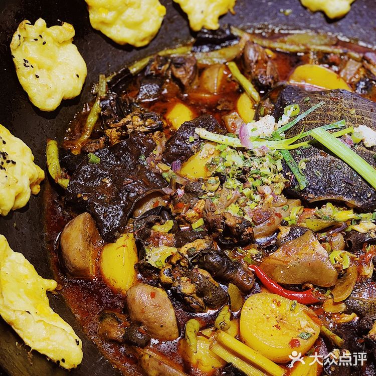 成都探店|赵亮老师请你来【御凤甲】吃柴火鸡❗