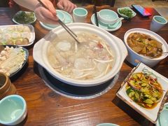-龙泉人椰子鸡·糟粕醋·地标海南菜(龙昆南店)