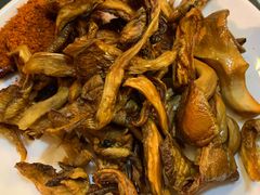 炸菌子-勺子米线·云南传统小吃市集(四方街店)