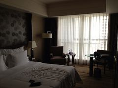 床-深圳福青龙华天假日酒店