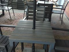 露天位-汉堡王(万泰街店)