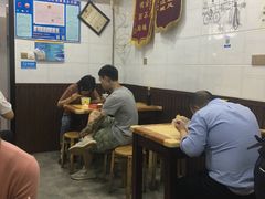 大堂-覃肥叔桂林米粉(粮道街店)