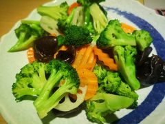 -关东小磨东北菜(上海长风大悦城店)