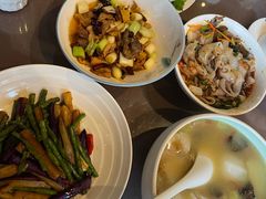 -湖泉水云间餐厅·弥勒地道菜(B座店)