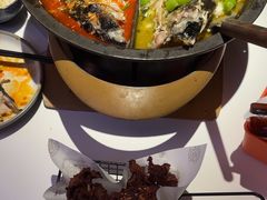 -鸣记脆皮烤鱼·海鲜烤鱼(三八广场店)