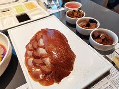 酥不腻烤鸭-小大董·烤鸭(观景餐厅·南京西路店)