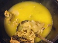 -鲜入围煮花胶鸡海鲜火锅