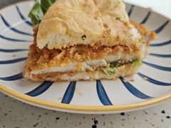 黄金三脆多汁鸡堡-必胜客(海滨店)