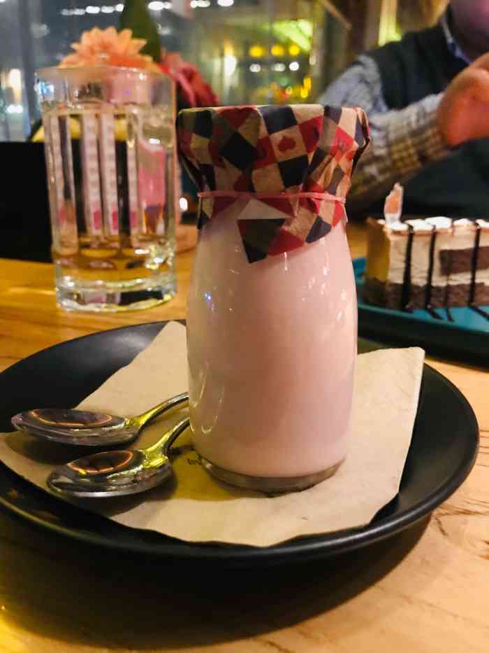 麦合轻享咖啡(公馆店)-"三五个女人,带着孩子一起去的,比较安静,.