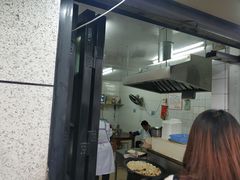 门面-黄阿姨锅贴大王(万航渡路店)