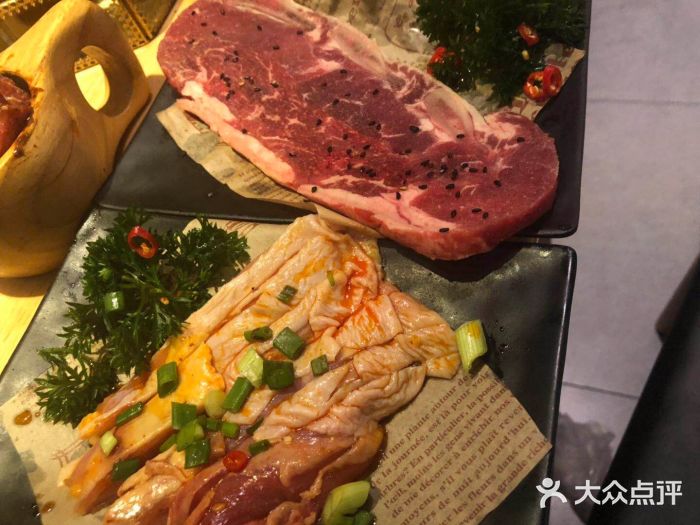 有家·烤肉(荣业大街店)贼香鸡腿图片