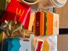 -麦当劳(展览路店)