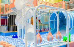 -多奇妙乐园·淘气堡·电玩·抓娃娃(海口吾悦店)