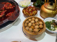-卤校长老火锅(杨家坪直营店)