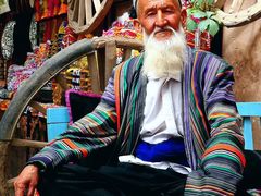 -天山神秘大峡谷