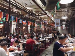 大堂-巴厘龙虾·榜首油焖大虾(音乐学院·沿江酒馆店)