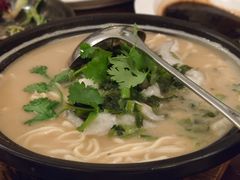 黄鱼煨面-上海老站(徐家汇店)
