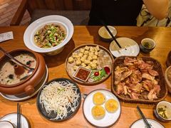 -老滇山寨•云南特色菜•地方菜•民族风情歌舞表演(金碧店)